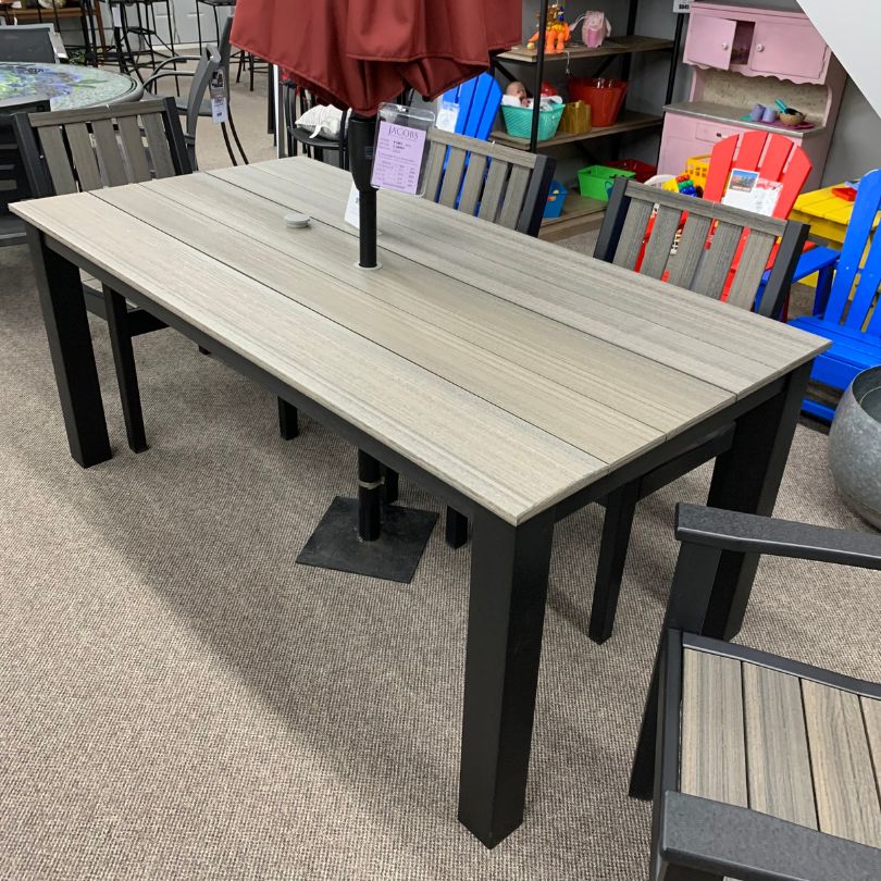 Seaside Casual Greenwich Patio Dining Table