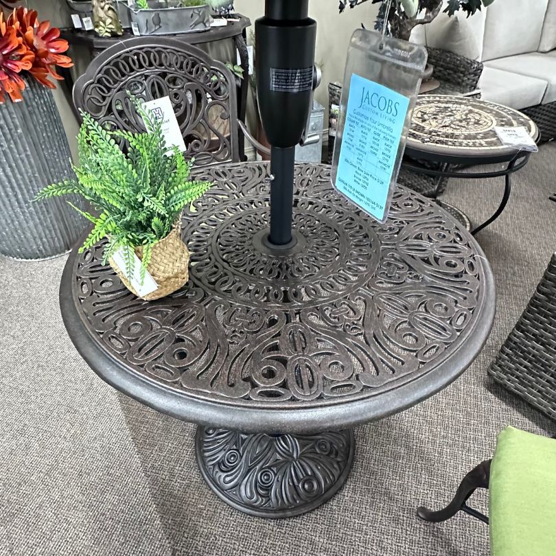 Tuscany Outdoor Patio 30" Round Pedestal Dining Table