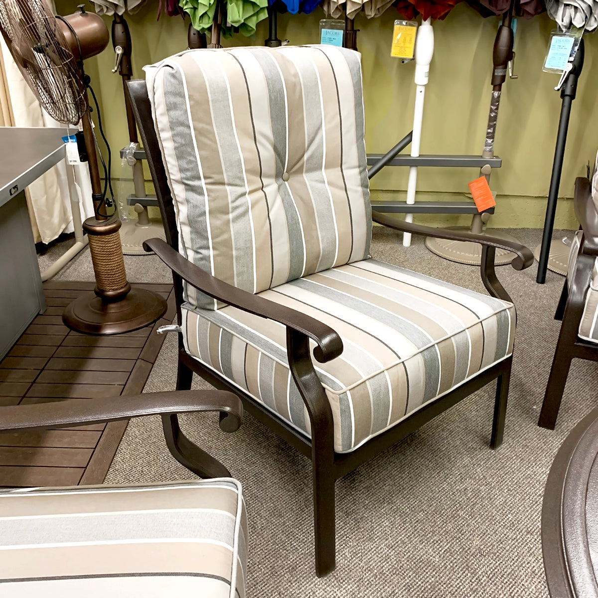 Patio Renaissance Mandalay Patio Lounge Chair | Jacobs Custom Living ...